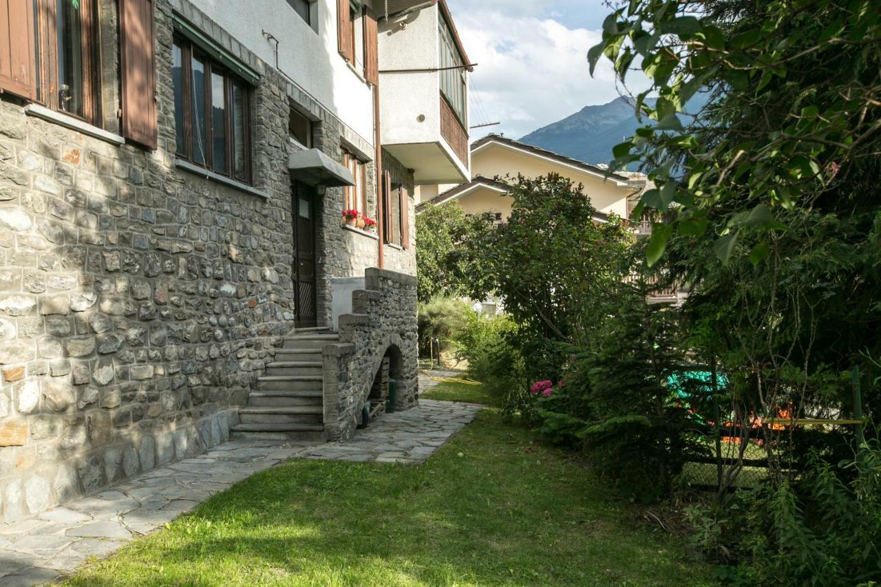 Appartamento Monte Bianco La Salle Dış mekan fotoğraf